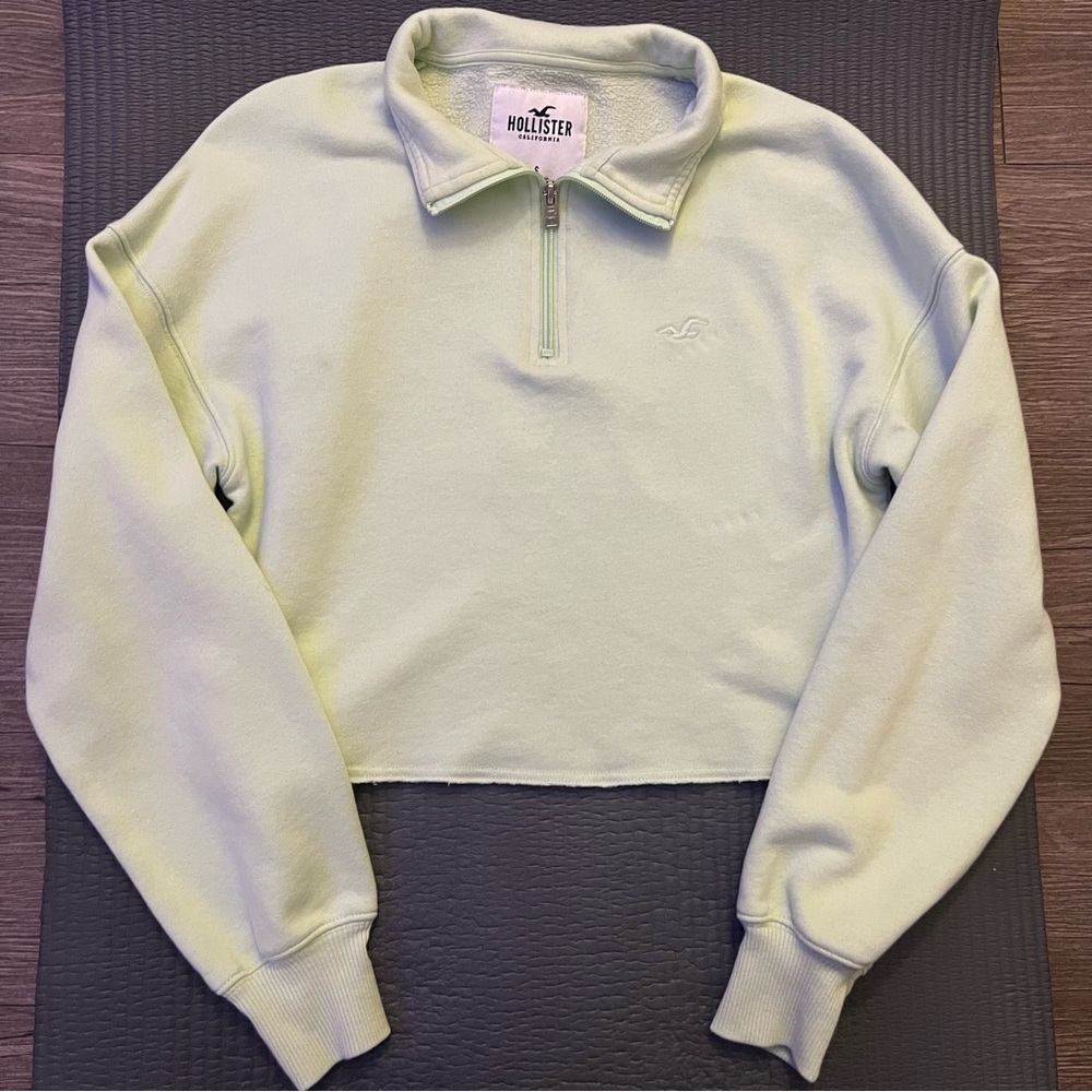 Hollister Sweater Sz S